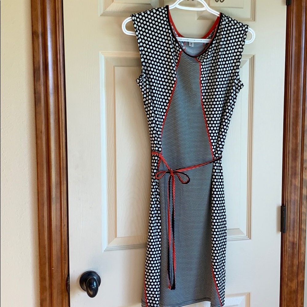 3/$20 Max Studio belted shift dress. XS